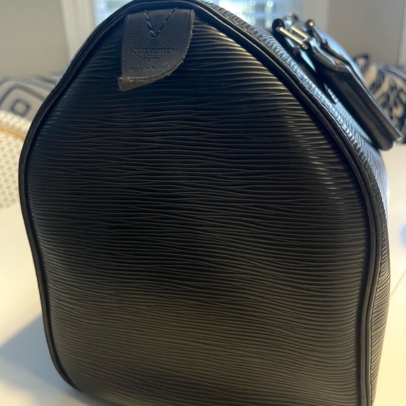 Louis Vuitton Speedy 30 Satchel